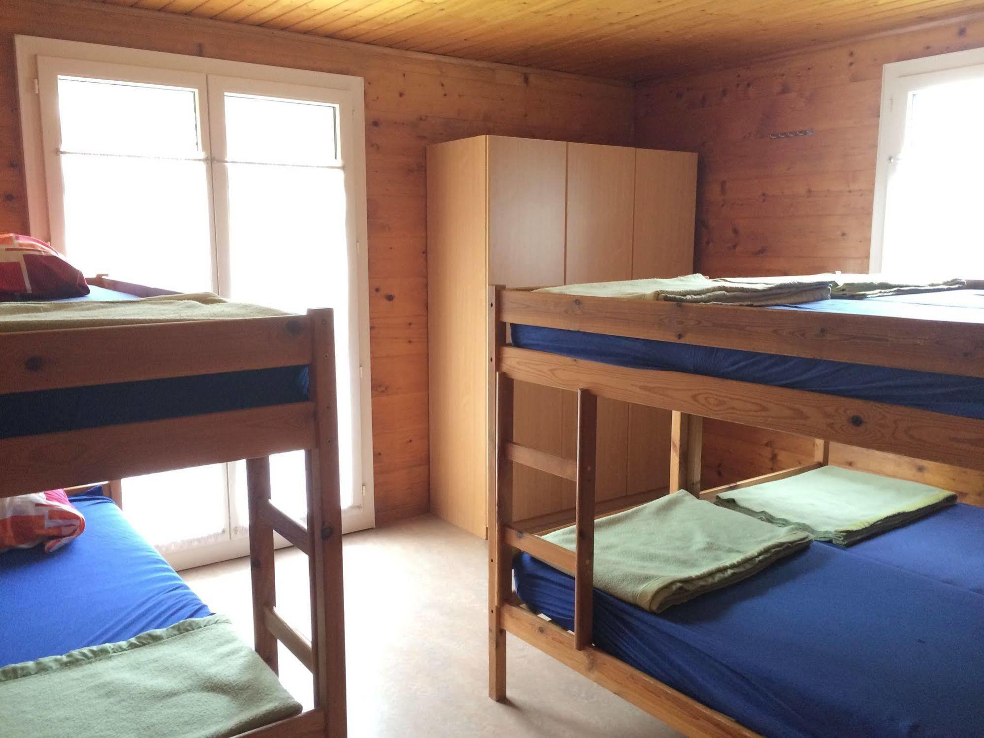 Gruppenhaus Rosy Hostel Grächen Екстериор снимка